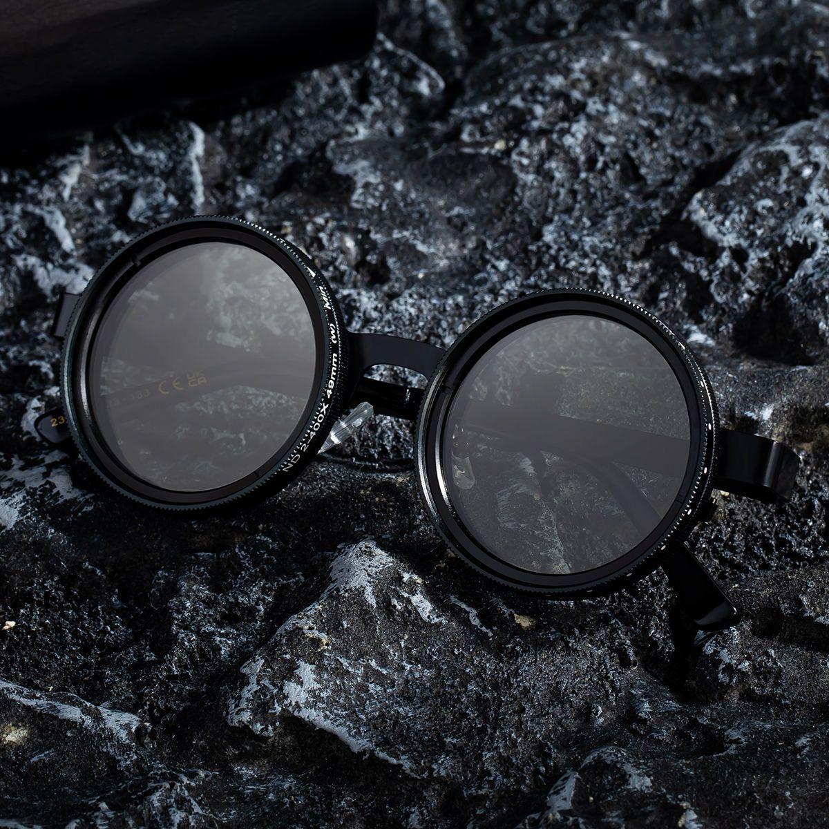 Steampunk Round Black Sunglasses with Carbon Fiber Zip Case